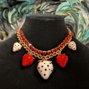 🆕 Strawberry Bib Layered Necklace (*As Is) 🍓 Betsy Johnson